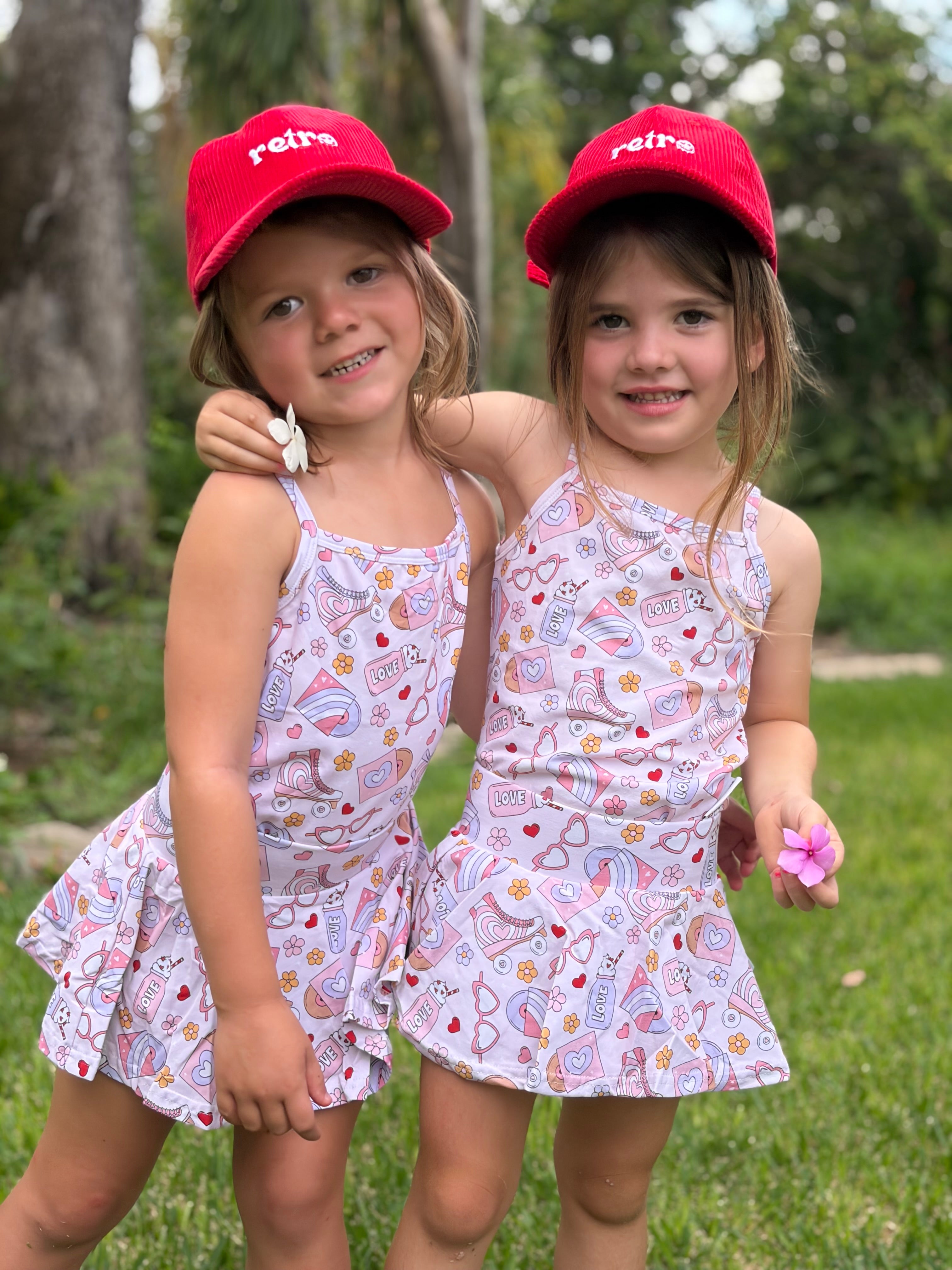 Bows + Caps
